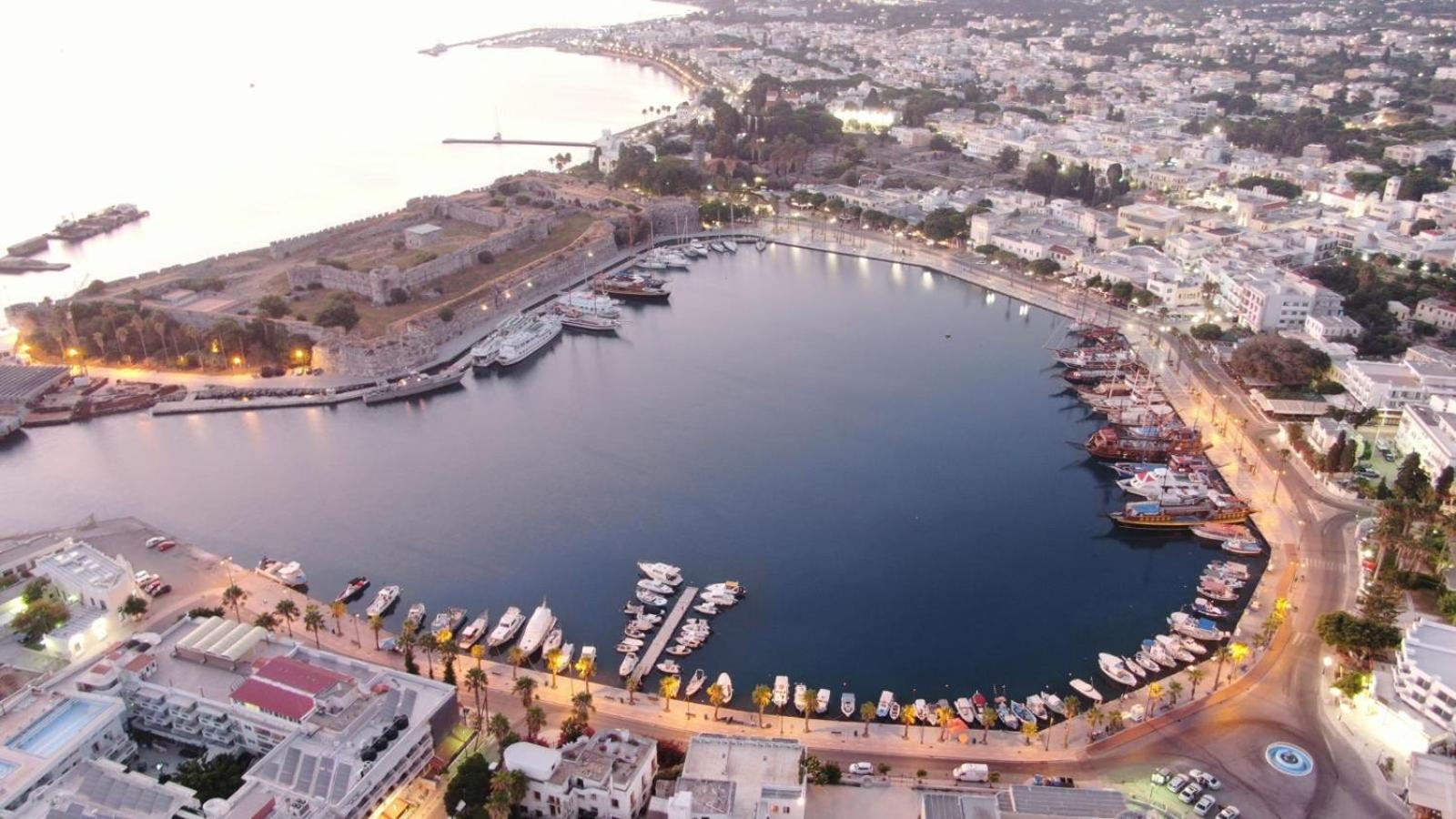 City Apartment 58 - 5Min To Kos Beach Luaran gambar